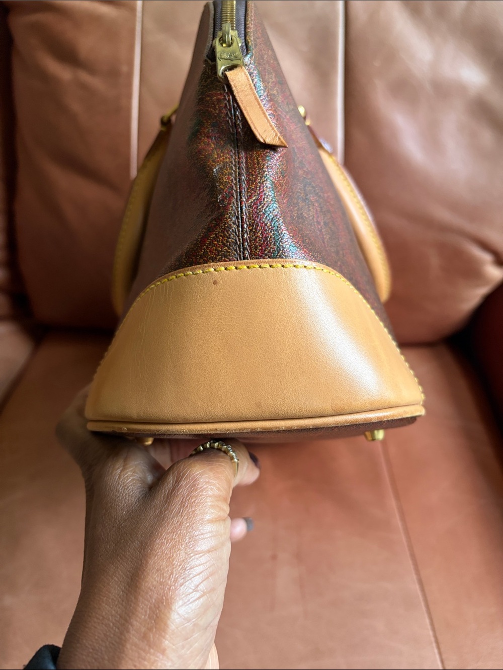 Beautiful Etro Paisley Dome Satchel with Tan Trim - Picture 7 of 10
